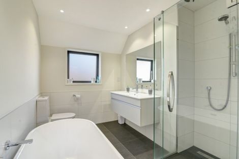 Photo of property in 25 Falconer Rise, Jacks Point, Queenstown, 9371