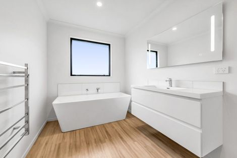 Photo of property in 29 Irvines Track, Halswell, Christchurch, 8025