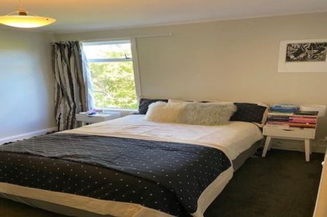 Photo of property in 12 Harland Street, Brooklyn, Wellington, 6021