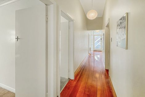 Photo of property in 76 Wallace Street, Mount Cook, Wellington, 6021