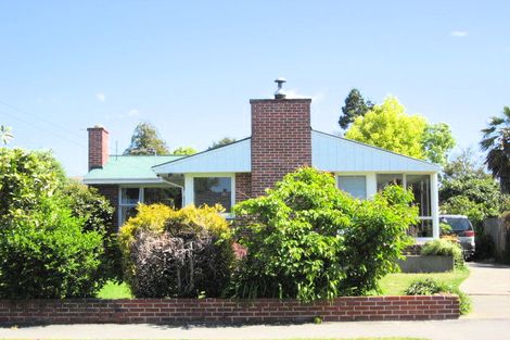 Photo of property in 6 Woodford Terrace, Ilam, Christchurch, 8053