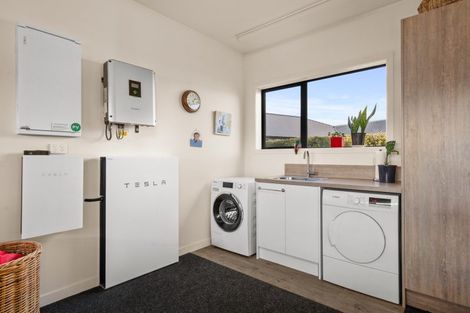 Photo of property in 52 Larch Crescent, Alexandra, 9320