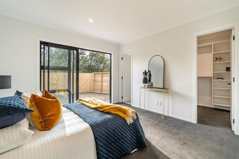 Photo of property in 15 Te Awa Rere Grove, Stokes Valley, Lower Hutt, 5019