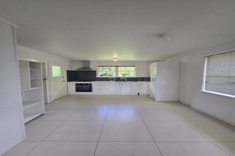 Photo of property in 155 Gossamer Drive, Pakuranga Heights, Auckland, 2010