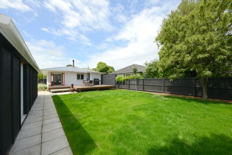 Photo of property in 13 Wallace Street, Bryndwr, Christchurch, 8053