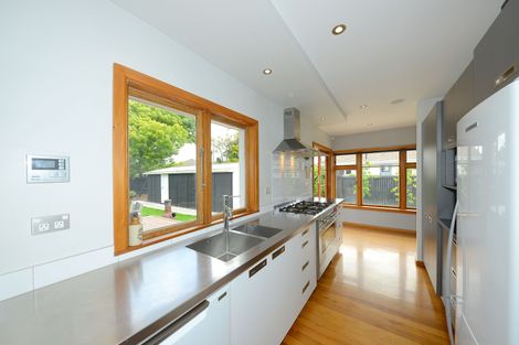 Photo of property in 13 Wallace Street, Bryndwr, Christchurch, 8053