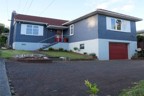 Photo of property in 1/14 Hogans Road, Glenfield, Auckland, 0629