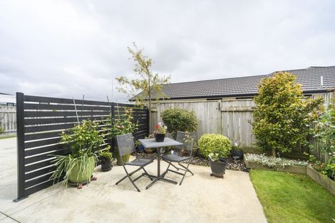 Photo of property in 20 Lorenzo Place, Kelvin Grove, Palmerston North, 4414
