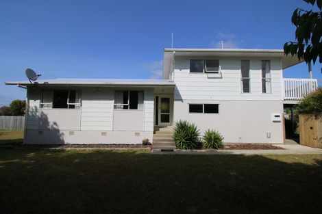 Photo of property in 4 Cypress Gardens Place, Onerahi, Whangarei, 0110