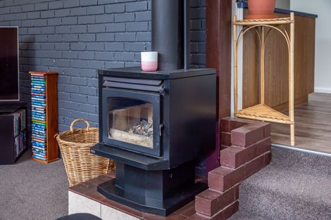 Photo of property in 53 Wingate Street, Redwood, Christchurch, 8051