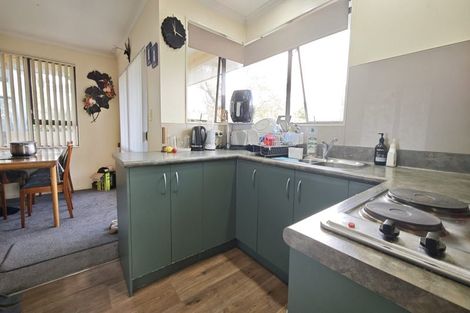 Photo of property in 36 Hewlett Road, Massey, Auckland, 0614