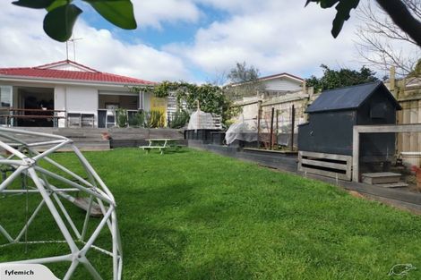 Photo of property in 25b Lidcombe Place, Avondale, Auckland, 1026