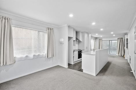 Photo of property in 89 Cambridge Terrace, Papatoetoe, Auckland, 2025