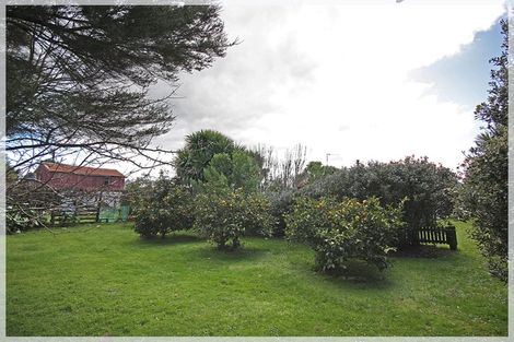 Photo of property in 17 Aru Street, Tangimoana, 4822