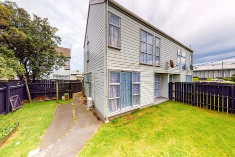 Photo of property in 9/163 Rongotai Road, Rongotai, Wellington, 6022