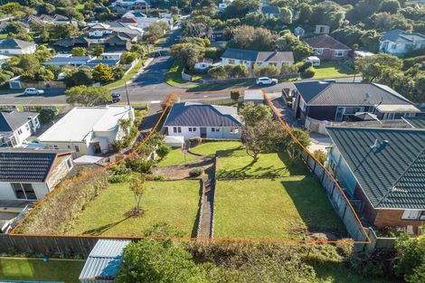 Photo of property in 9 Roy Street, Tawa, Wellington, 5028