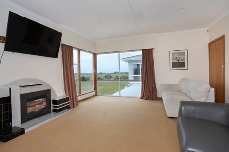 Photo of property in 2 Viles Road, Bulls, 4894