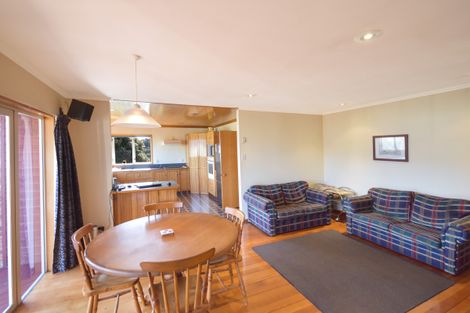 Photo of property in 22 Bayne Terrace, Macandrew Bay, Dunedin, 9014