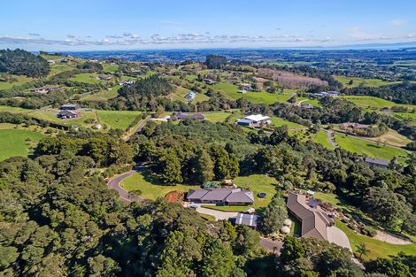 Photo of property in 105 Judge Richardson Drive, Opaheke, Papakura, 2584