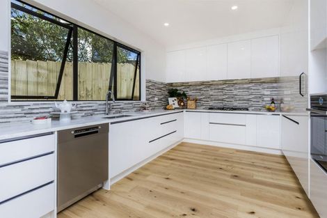 Photo of property in 31a Linwood Avenue, Forrest Hill, Auckland, 0620