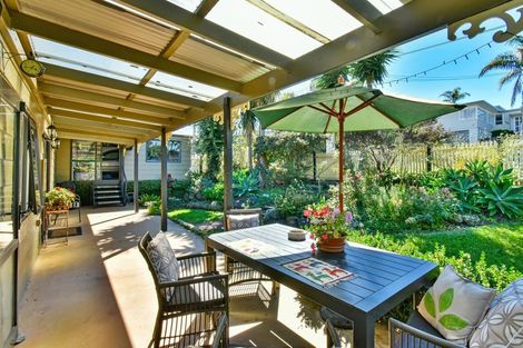 Photo of property in 1/17 Churchill Road, Cockle Bay, Auckland, 2014