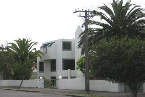 Photo of property in 6 Bridge View Road, Birkenhead, Auckland, 0626