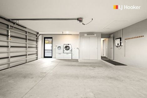 Photo of property in 21 Sretlaw Place, Brockville, Dunedin, 9011