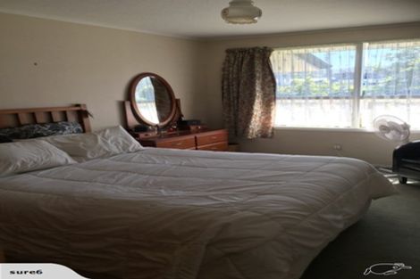 Photo of property in 122 Kings Crescent, Hutt Central, Lower Hutt, 5010