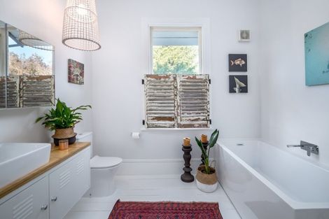 Photo of property in 33 Daniel Street, Martinborough, 5711