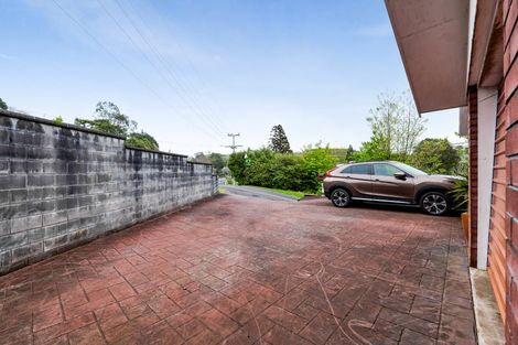 Photo of property in 10 Clawton Street, Westown, New Plymouth, 4310