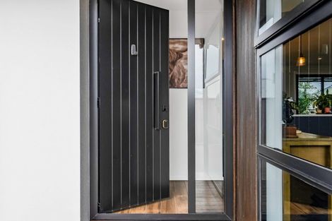 Photo of property in 7 Hodge Park Lane, Inglewood, 4330