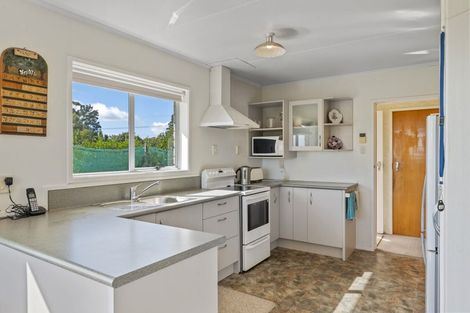 Photo of property in 155 Cross Road, Lepperton, New Plymouth, 4373