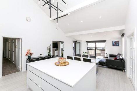 Photo of property in 105 Parklands Avenue, Bell Block, New Plymouth, 4312