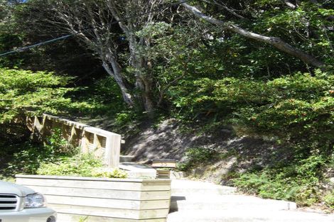 Photo of property in 35 Ranui Crescent, Khandallah, Wellington, 6035