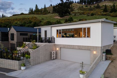 Photo of property in 32 Naylor Street, Clyde, 9330