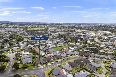Photo of property in 2 Anna Lane, Glen Eden, Auckland, 0602