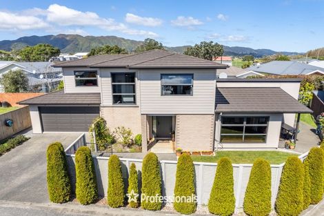 Photo of property in 8a Glen Iris Grove, Woburn, Lower Hutt, 5010