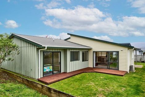 Photo of property in 26a Kirton Drive, Riverstone Terraces, Upper Hutt, 5018