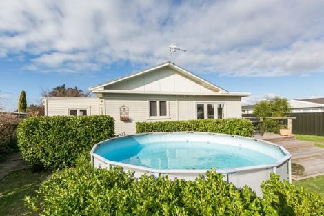 Photo of property in 37 Chester Street, Taradale, Napier, 4112