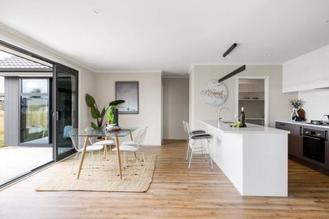 Photo of property in 54 Waruhia Crescent, Rototuna North, 3281