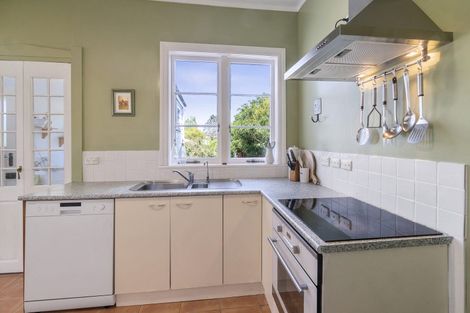 Photo of property in 25 Brandon Road, Glen Eden, Auckland, 0602