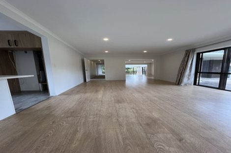 Photo of property in 16 Loloma Drive, Half Moon Bay, Auckland, 2012