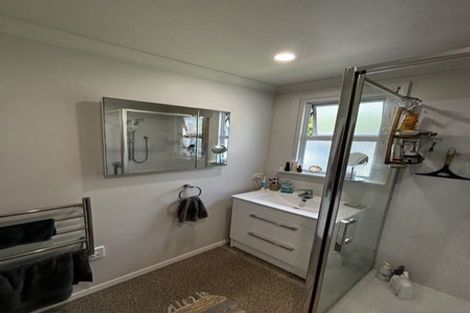 Photo of property in 79 Mangorei Road, Strandon, New Plymouth, 4312