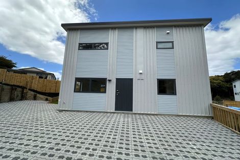 Photo of property in 60 Tiri Tiri Road, Birkdale, Auckland, 0626