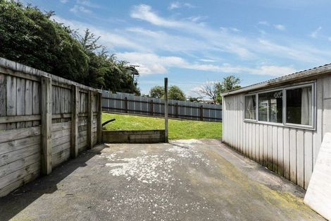 Photo of property in 15 Maher Place, Ranui, Porirua, 5024