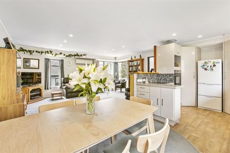 Photo of property in 294a Rangatira Road, Beach Haven, Auckland, 0626