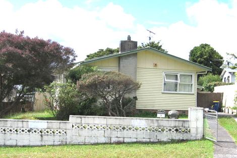 Photo of property in 3 Glendene Avenue, Glendene, Auckland, 0602