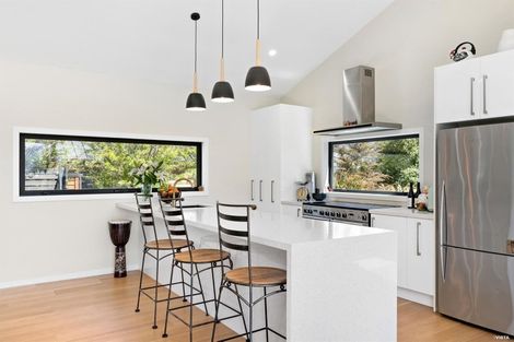 Photo of property in 8 Hovingham Court, Jacks Point, Queenstown, 9371