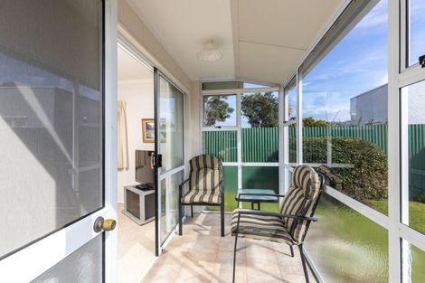 Photo of property in 2/17 Whiteley Street, Moturoa, New Plymouth, 4310