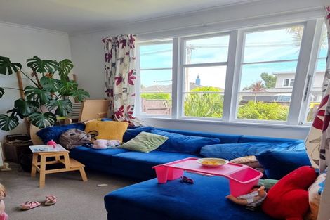 Photo of property in 34 Jillett Street, Titahi Bay, Porirua, 5022